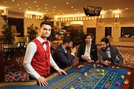 ক্রিকেট ও ফুটবল সহ mcwgames স্পোর্টস বিভাগের বিস্তৃত কভারেজ